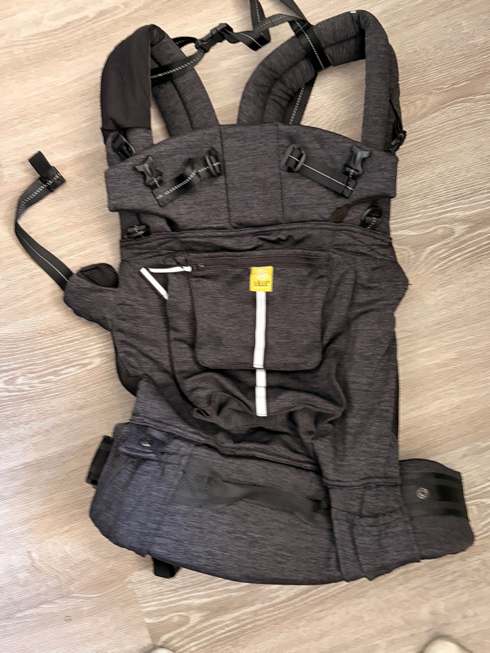 LÍLLÉbaby Pursuit Pro 6-in-1 Ergonomic Baby Carrier – Heathered Onyx-